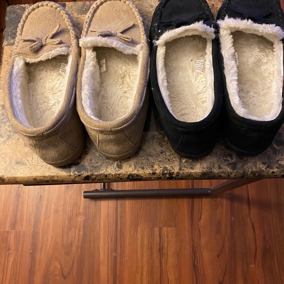 Slippers - Picture 2 of 4